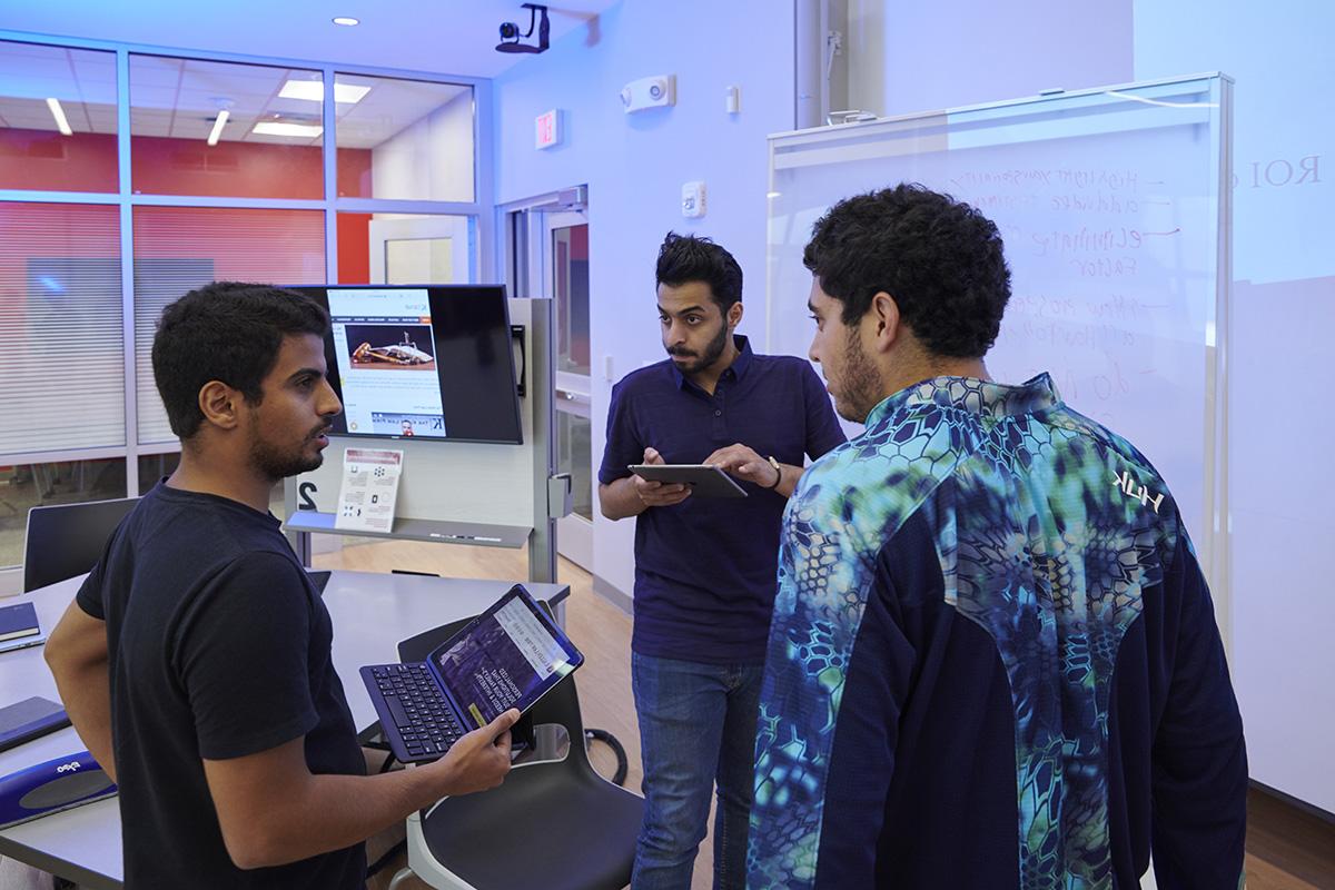 students in innovation lab